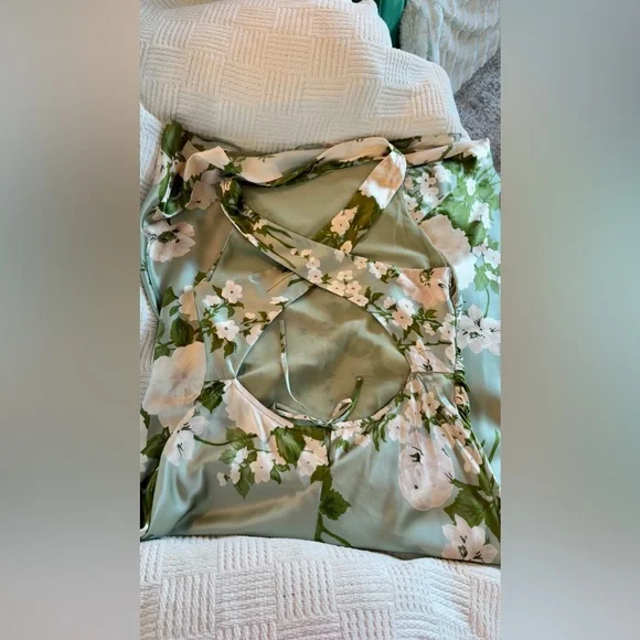 Reformation Anaiis Silk Dress In Tarragon, brand new, never worn. - Picture 12 of 16